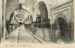 TUNIS . Souk Des Etoffes - Tunisie