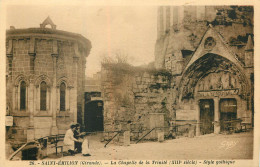 SAINT EMILION . La Chapelle De La Trinité . - Saint-Emilion