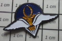 912e Pin's Pins / Beau Et Rare / MILITARIA / GRAND PIN'S TROUPES D'ELITE AFRIQUE DU SUD GAZELLE - Army