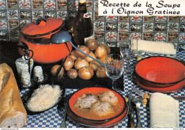 Recette De Cuisine - Recette De La Soupe à L'oignon Gratinée - Cpsm GF Dentelée - Recettes (cuisine)
