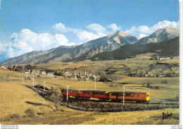 LA CERDAGNE (66) CPSM  1970 - Le Petit Train Jaune - Au Fond, Mont-Louis, La Cabanasse ÉD. Et Cliché P. GOUDIN - Autres & Non Classés
