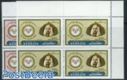 Bahrain 1981 50 Years Electricity 2v Blocks Of 4 [+], Mint NH, Science - Energy - Bahrein (1965-...)