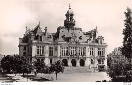 VICHY (03) CPA ± 1950 - L'Hôtel De Ville  - Éd. LA CIGOGNE - Vichy