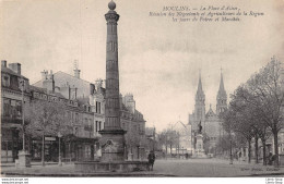 MOULINS (03) CPA ±1920 - La Place D'Allier - Le Grand Hôtel - La Fontaine De Saincy - Mme PETIT, Éditeur - Moulins