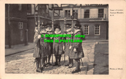 R502870 Tower Of London. Yeoman Warders. A. 14. Ministry Of Works. Crown - Other & Unclassified