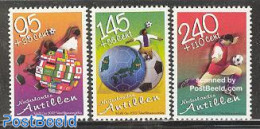 Netherlands Antilles 2002 World Cup Football 3v, Mint NH, History - Sport - Various - Flags - Football - Globes - Maps - Aardrijkskunde