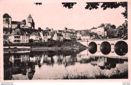 LE BLANC En 1948 (Indre) Vue Sur La Creuse. Le Pont Et Le Vieux Château  Edition DAYET - Le Blanc