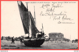 FORT- MAHON-PLAGE (Somme) - Cpa ± 1930 - Bateau Devant L'Hôtel De La Mer - COLL. Hélène Rennesson - Fort Mahon