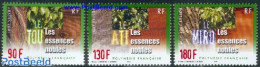 French Polynesia 2001 Essences 3v, Mint NH, Nature - Flowers & Plants - Trees & Forests - Neufs