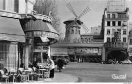 Paris 18ème Arr  : Le Cinéma Moulin Rouge Pris De La Terrasse Du Café Rue De Bruxelles En 1957 # AUTOMOBILES # Cpsm PF - Distretto: 18