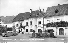 EMMERSDORF A. D. Donau, NO. Wachau, GEORG BRUNNERPLATZ. # Automobile # Fiat NSU Neckar - Melk