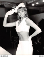 Model KIM MIDDLEGHTON Wearing Andrea Wilkin Two-piece 'Sailor' Wedding Outfit At The Harrods 1986 Spring Bridal Show - Pin-ups