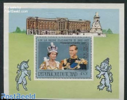 Chad 1978 Elizabeth II Silver Coronation S/s, Mint NH, History - Kings & Queens (Royalty) - Otros & Sin Clasificación