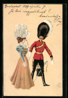 AK Mann In Roter Uniformjacke Und Frau Im Kleid Mit Ausladendem Hut  - Paare