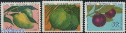 Vietnam 1976 Vietcong, Fruits 3v, Mint NH, Nature - Fruit - Frutas