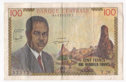 Cameroun 100 Francs 1962,  President Ahmadou Ahidjo, Serie T.10 N¨52372. En TTB - Camerún