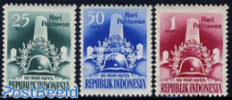 Indonesia 1955 Heroes Day 3v, Mint NH - Indonesië