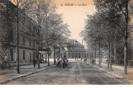 SEDAN - La Gare - Très Bon état - Sedan