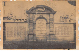 SARLAT - Le Monument Aux Héros Et Martyrs De La Libération - Très Bon état - Sarlat La Caneda