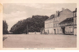 RUFFEC - Place Des Anciennes Halles - Très Bon état - Ruffec