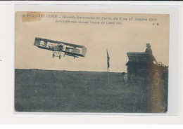 JUVISY - Port-Aviation - Grande Quinzaine De Paris 1909 - Rougier Sur Biplan Voisin En Plein Vol - état - Juvisy-sur-Orge