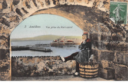 ANTIBES - Vue Prise Du Fort Carré - Très Bon état - Antibes