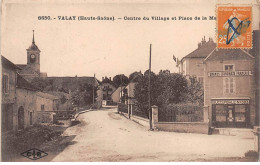 VALAY - Centre Du Village Et Place De La Mairie - Très Bon état - Andere & Zonder Classificatie