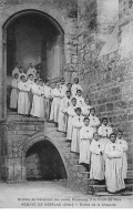 Abbaye De NOIRLAC - Entrée De La Chapelle - Colonie De Vacances - Très Bon état - Autres & Non Classés