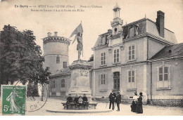 MEHUN SUR YEVRE - Place Du Château - Statue De Jeanne D'Arc Et Ecole Des Filles - Très Bon état - Mehun-sur-Yèvre