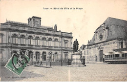 LAON - Hôtel De Ville Et La Place - Très Bon état - Laon