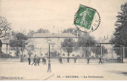 NEVERS - La Préfecture - Très Bon état - Nevers