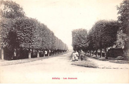 ATTICHY - Les Avenues - Très Bon état - Attichy