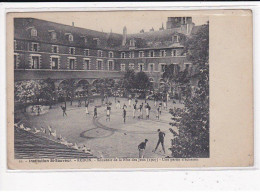 REDON : Institution St-Sauveur, Souvenir De La Fête Des Jeux, 1907, Une Partie D'échasses - Très Bon état - Redon