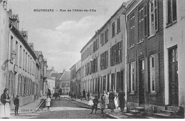 BOURBOURG - Rue De L'Hôtel De Ville - Très Bon état - Autres & Non Classés