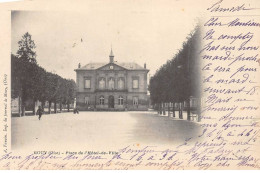 MOUY - Place De L'Hôtel De Ville - Très Bon état - Mouy