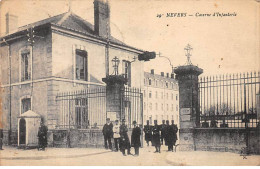 NEVERS - Caserne D'Infanterie - Très Bon état - Nevers