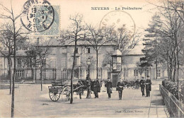 NEVERS - La Préfecture - état - Nevers