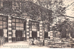 Hostellerie Du Vieux Moulin - La Terrasse Et Le Restaurant - Très Bon état - Autres & Non Classés