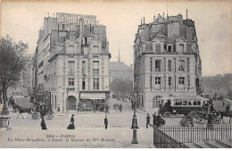 PARIS - La Place Dauphine, à Droite, La Maison De Mme Roland - Très Bon état - District 01