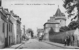 ARGENTAN - Rue De La République - Tour Marguerite - Très Bon état - Argentan
