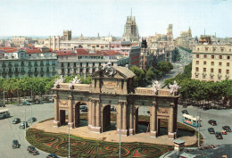 ESPAGNE - Madrid - Vue Panoramique De La Porte D'Alcala - Colorisé - Carte Postale - Madrid