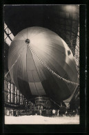 Foto-AK Zeppelin Graf Zeppelin Am Tor Der Werft  - Zeppeline