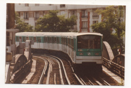 MÉTRO DE PARIS (75) . LIGNE 5. GARE D'AUSTERLITZ . 29 AOÛT 1994 - U-Bahnen