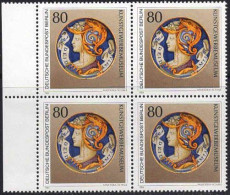 Berlin Poste N** Yv:672 Mi:711 Majolika-Schale Bloc De 4 Bord De Feuille - Unused Stamps