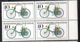 Berlin Poste N** Yv:621 Mi:660 Daimler-Stahlradwagen 1889 Bloc De 4 Bord De Feuille - Unused Stamps