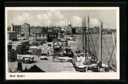 AK Kiel, Hafen, Segelschiff Und Dampfer  - Kiel