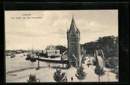 AK Lübeck, Am Hafen Bei Der Hubbrücke  - Luebeck