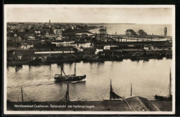 AK Cuxhaven, Teilansicht D. Hafenanlagen, Boot  - Sonstige & Ohne Zuordnung