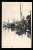 AK Lübeck, Blick Vom Hafen In Richtung Holstentor Und Kirche  - Sonstige & Ohne Zuordnung