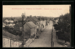 CPA St-Germain-des-Fossés, Grande Rue Prise Du Pont, Vue De La Rue  - Other & Unclassified